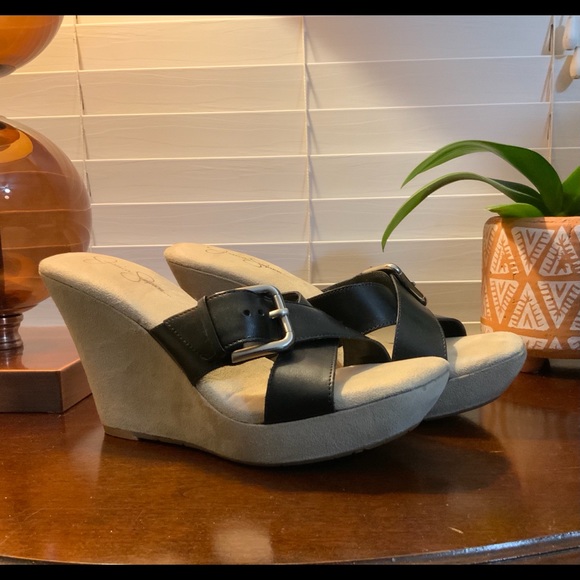 Back and Beige Jessica Simpson Wedges - Picture 8 of 9